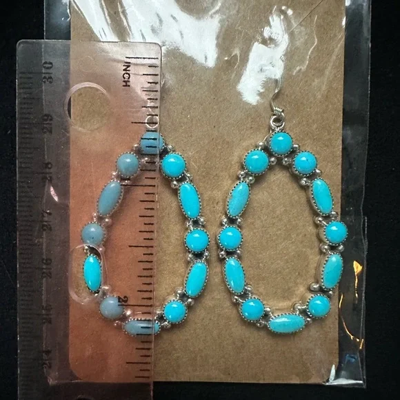 Beautiful handmade native Americans, sterling, silver and turquoise earrings - Picture 1 of 3